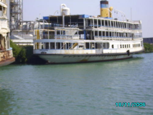 ./Gallery/2011 40th Anniv. Boat Ride/SANY0131.jpg